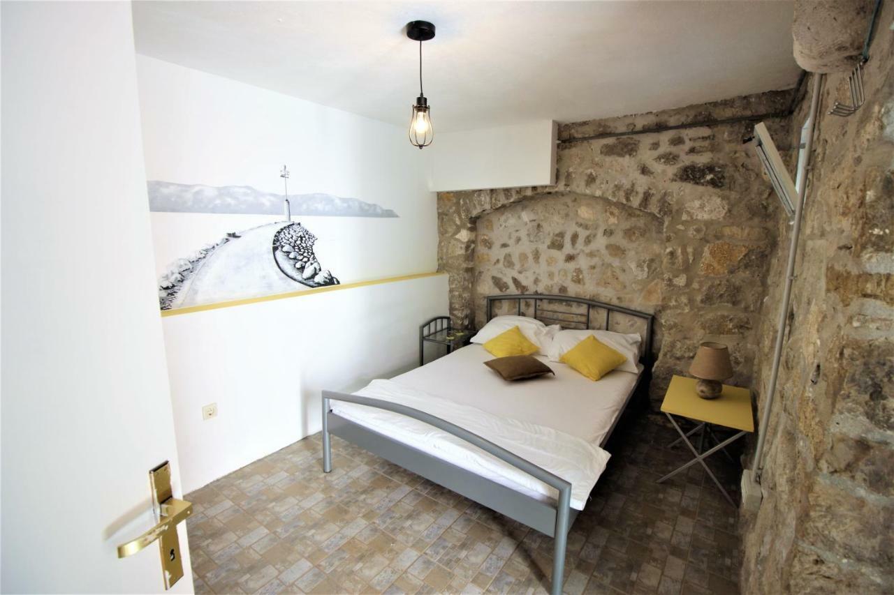 Hostel Omis Exterior photo