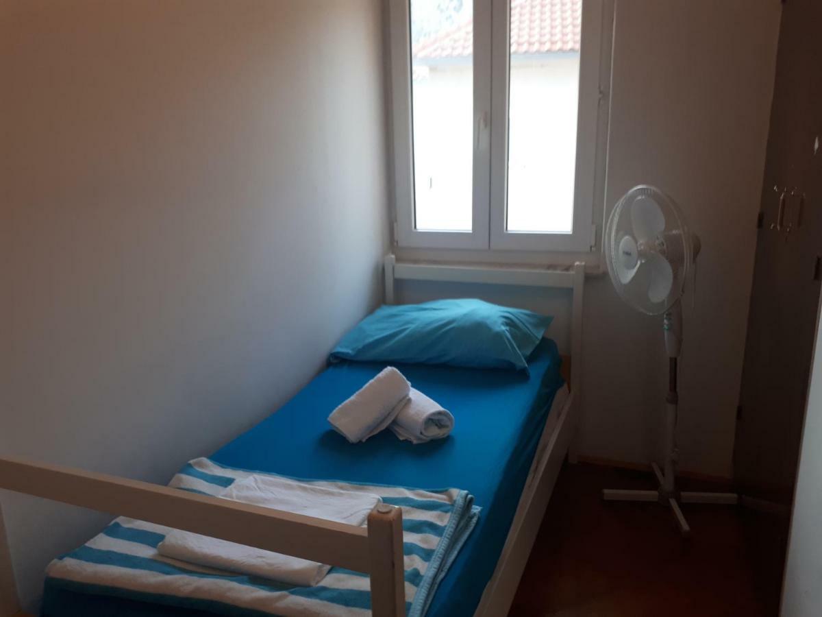 Hostel Omis Exterior photo